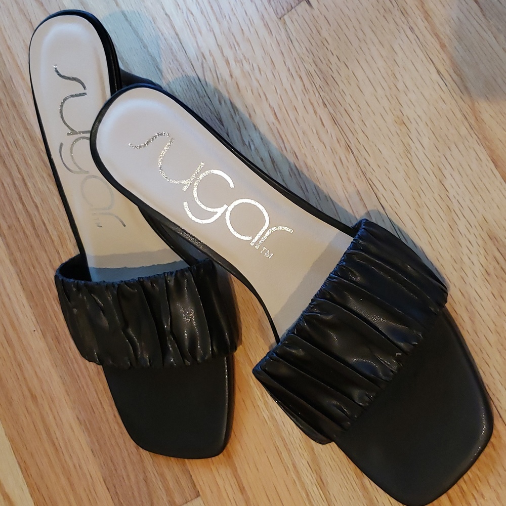 Women's shoes - Picture 2 of 4